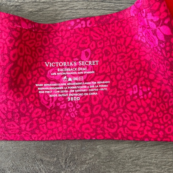 Victoria’s Secret Racerback Demi - Picture 8 of 16